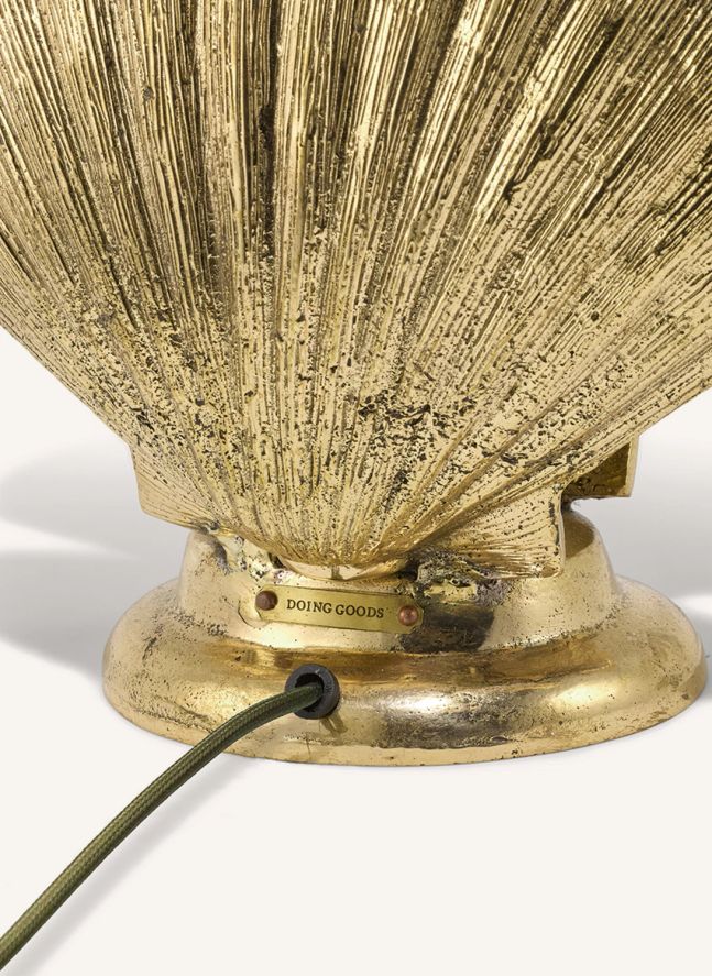 Lampe à poser coquillage | Laiton