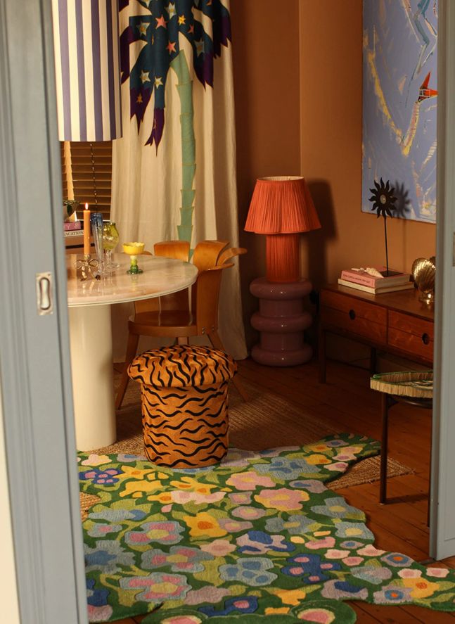 Tabouret brodé Maya Tiger | Camel