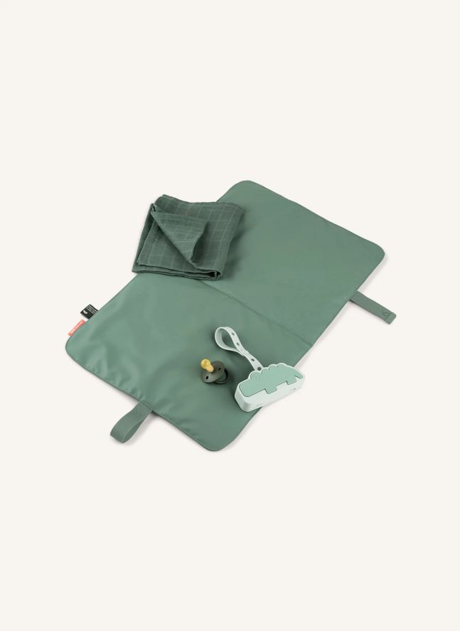 Waterproof travel changing mat | Green