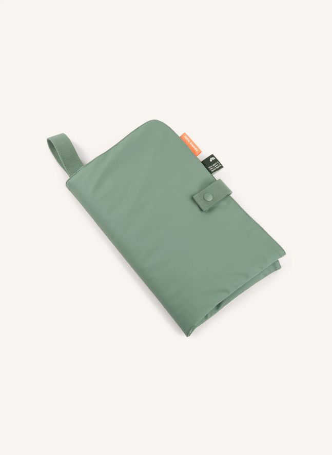 Waterproof travel changing mat | Green