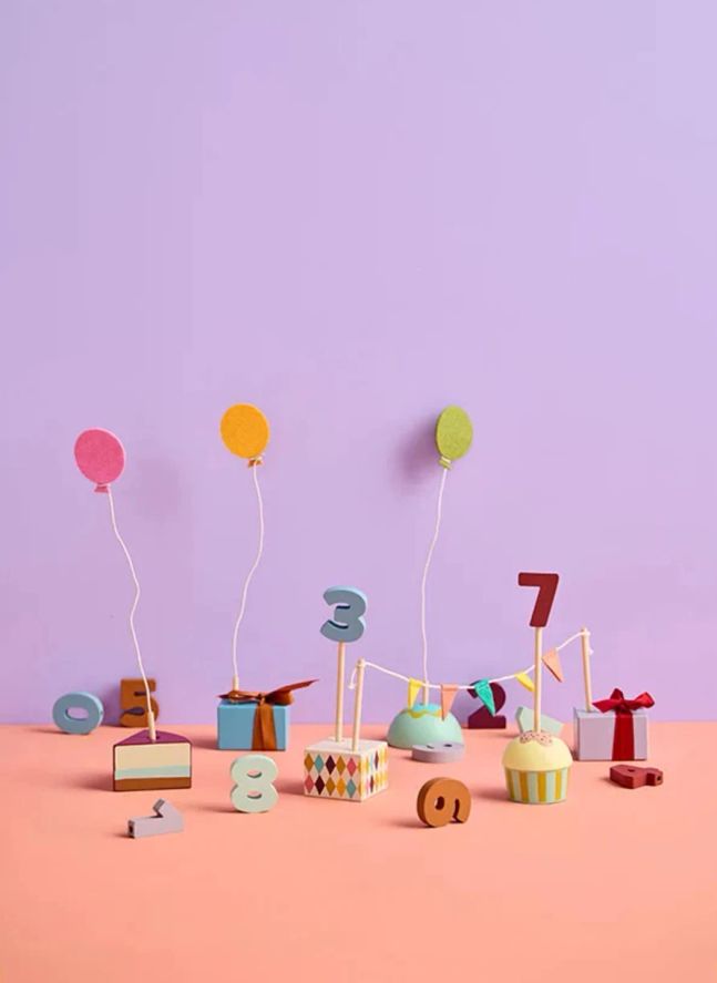 Birthday table decorations