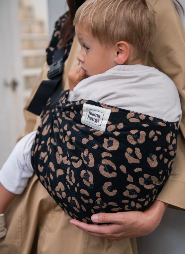 Carry &amp; Walk baby carrier | Black Leopard