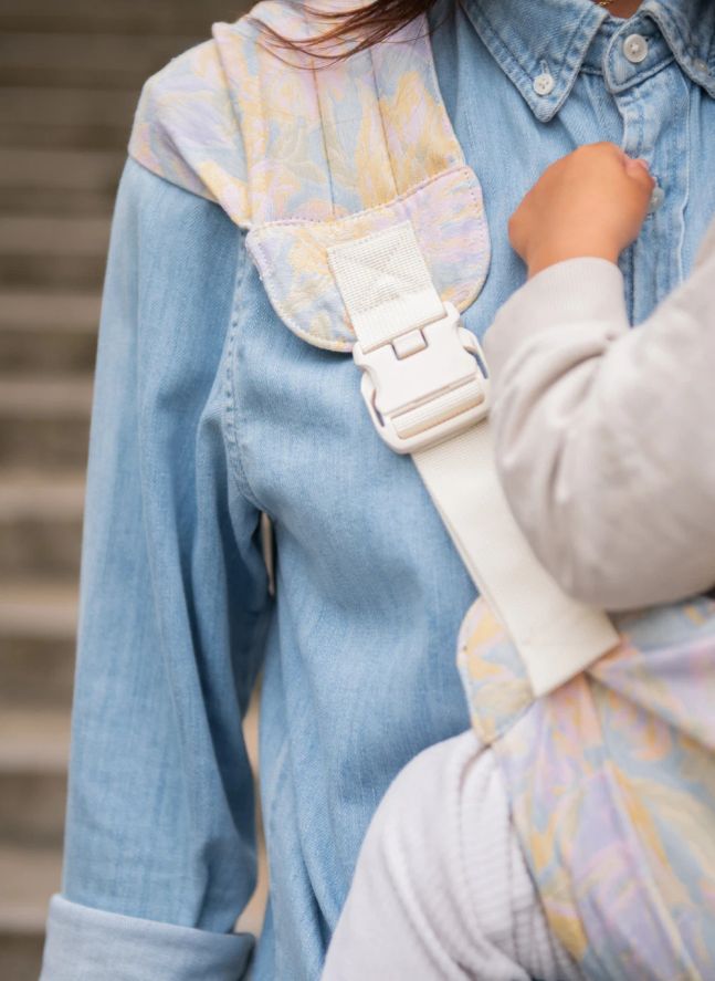 Carry &amp; Walk baby carrier | Pastel