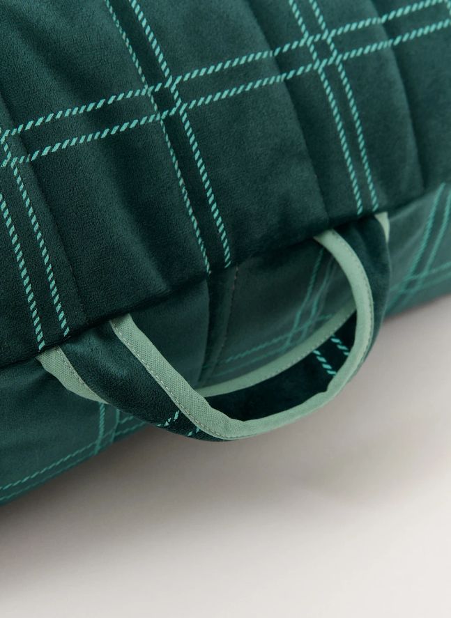 Oasis long pouffe in eco-velvet | Green