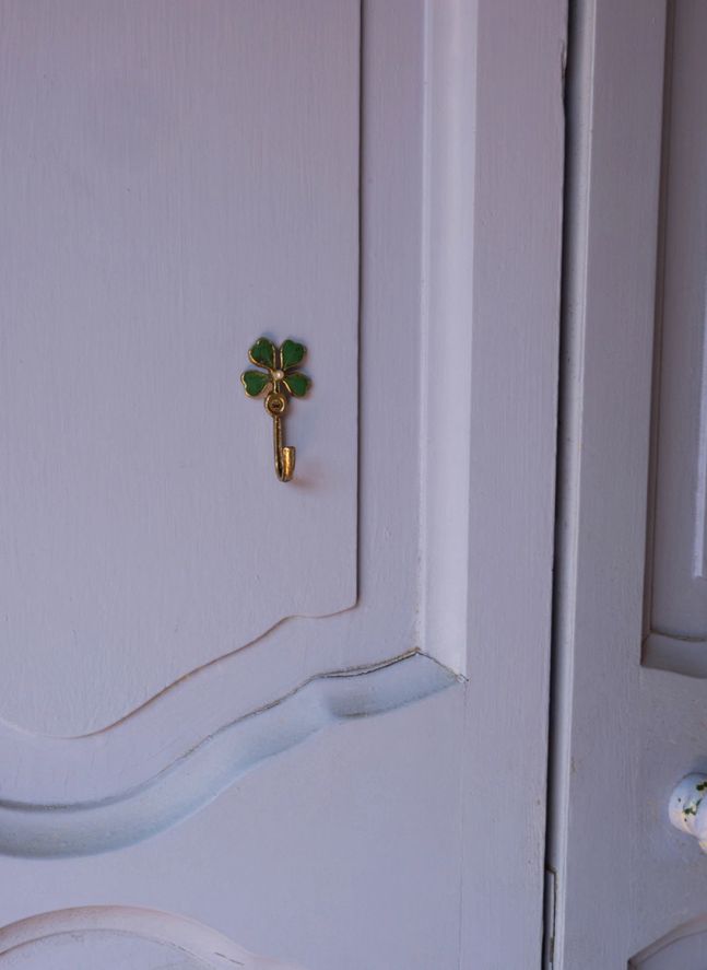 Percha de latón Lucky Clover | Dorado