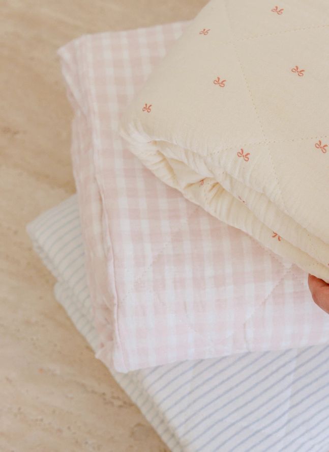 Couverture matelassée Rosewater en coton bio | Rose pâle