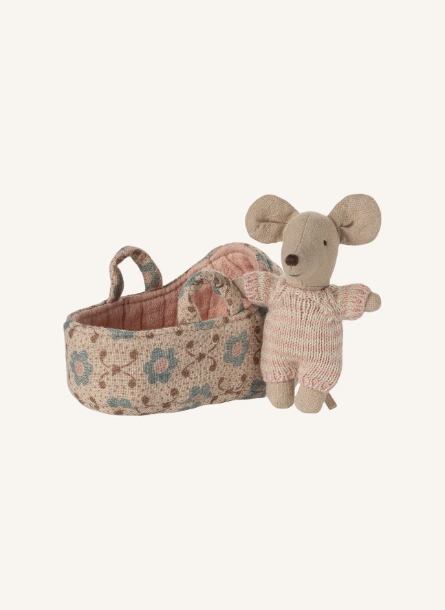 Bébé souris dans son couffin | Rose