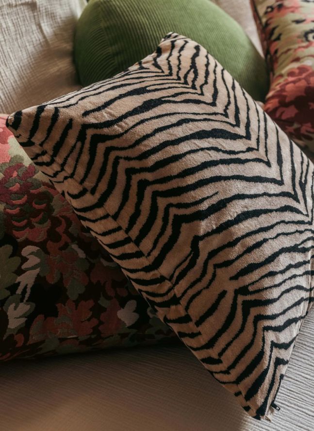 Coussin carré Carino en velours | Tigre