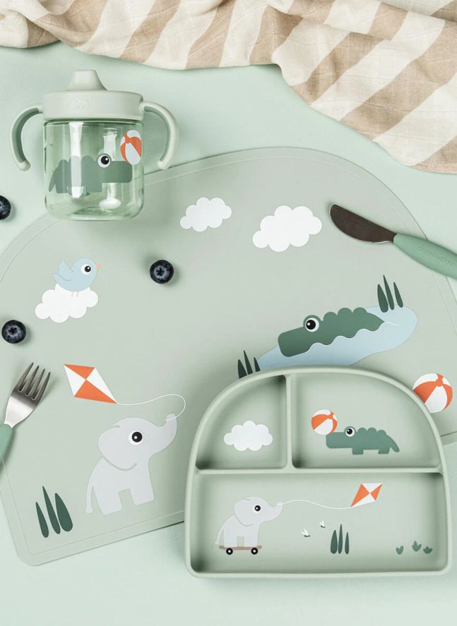 Playground compartmentalized plate with suction cup | Green