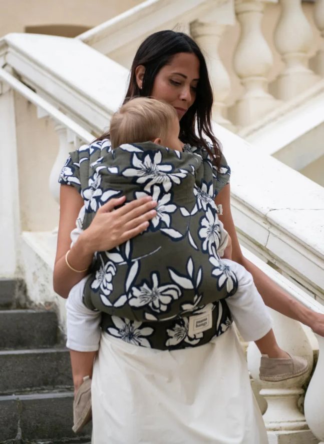 Mochila porta bebé Carry &amp; Bloom | Verde Kaki