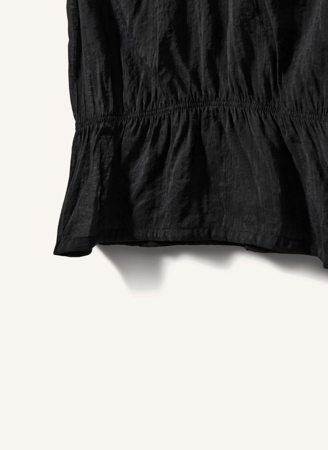 Top sin mangas con volantes Samilia | Negro