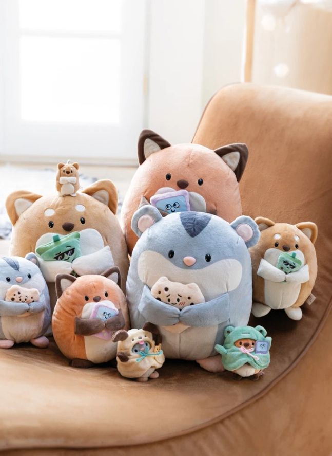 Geeks fox plush with frog disguise | Green