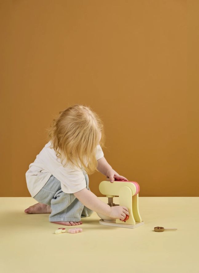 Wooden food processor