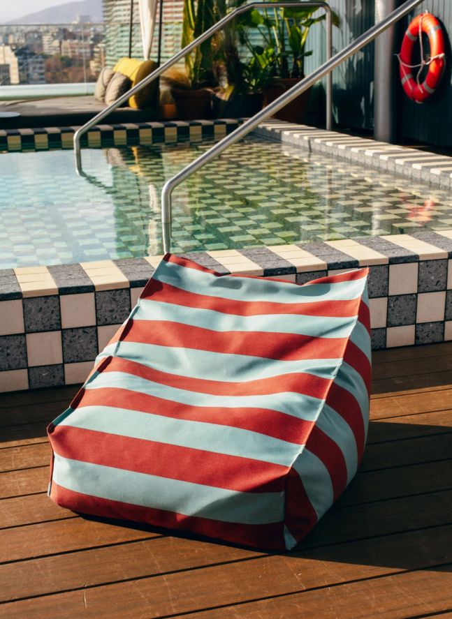 Vibes outdoor pouffe armchair | Toffee