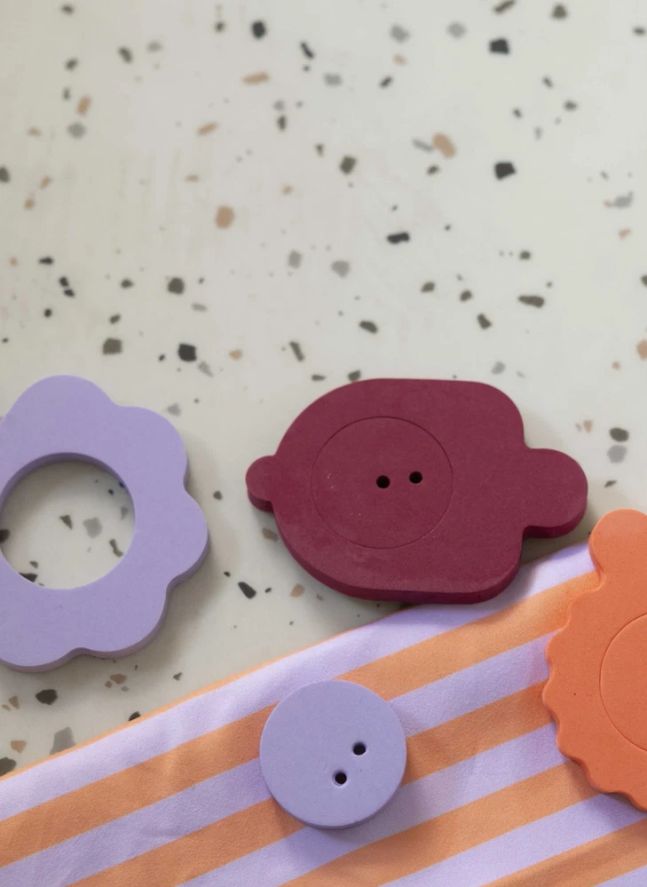 Seaside bath puzzle | Burgundy
