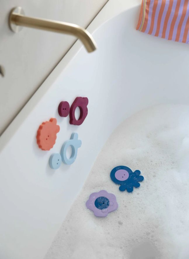 Seaside bath puzzle | Burgundy
