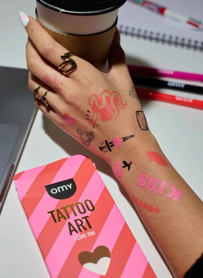 Feutres et pochoirs pour tatouages éphémères  I Love You | Rose