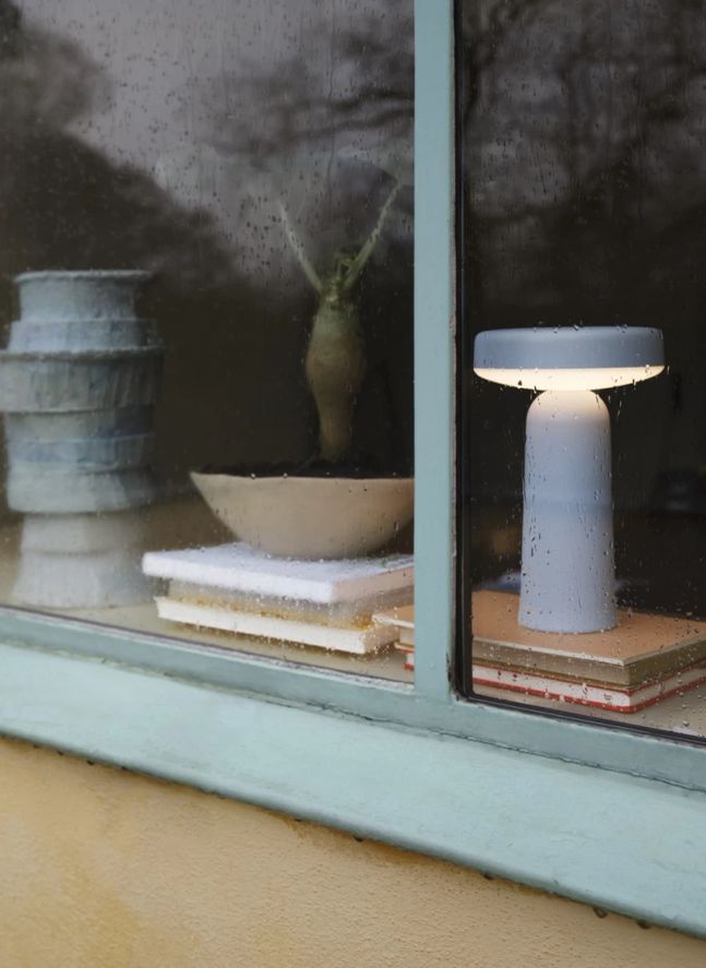 Lampe à poser Ease, Johan Van Hengel | Bleu ciel