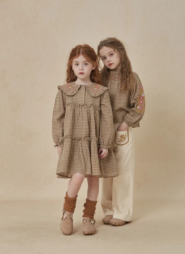 Evelina Carreaux embroidered blouse | Khaki brown