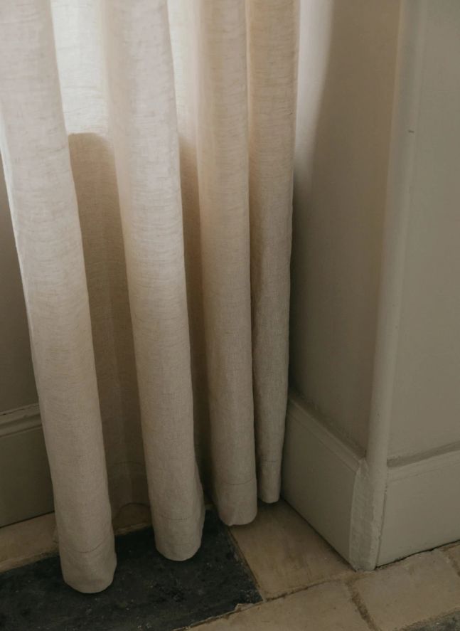 Linen curtain 