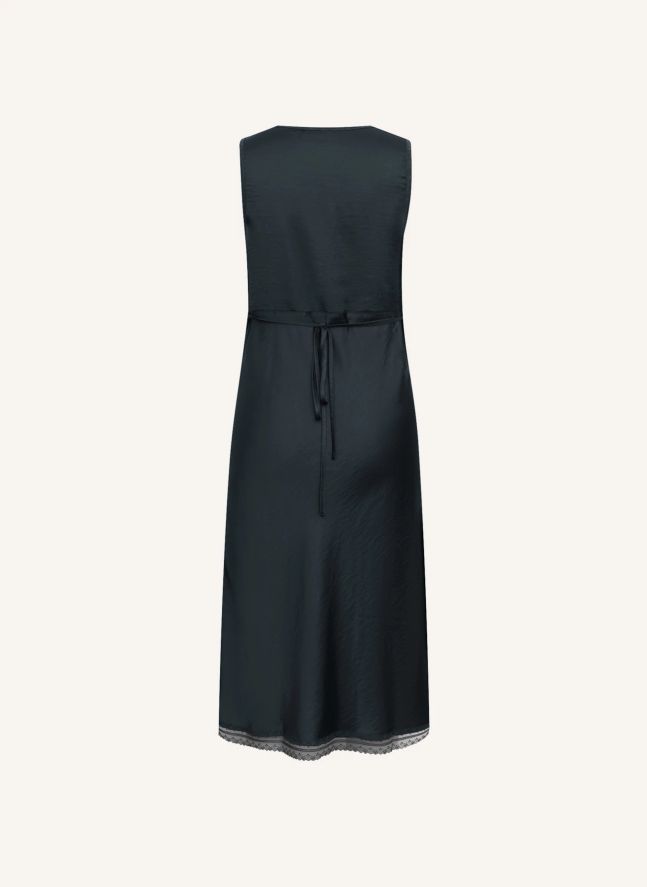 Robe Clari | Washed Black