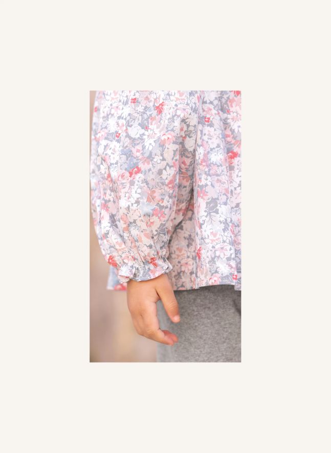 Conjunto de blusa y pantalón con fruncido | Gris