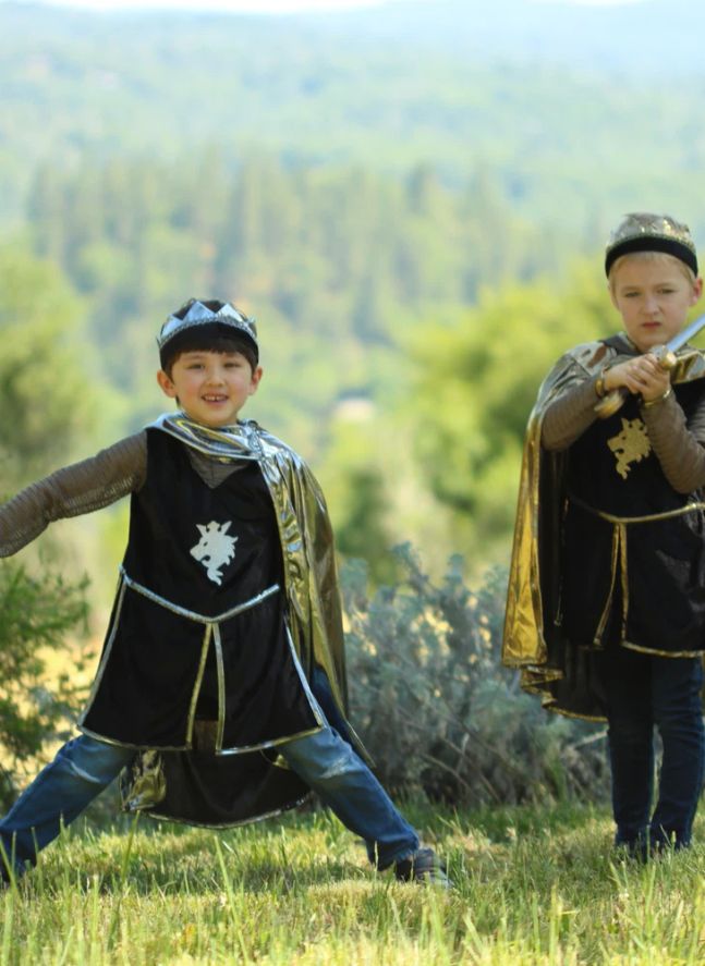 Déguisement de chevalier avec cape et couronne